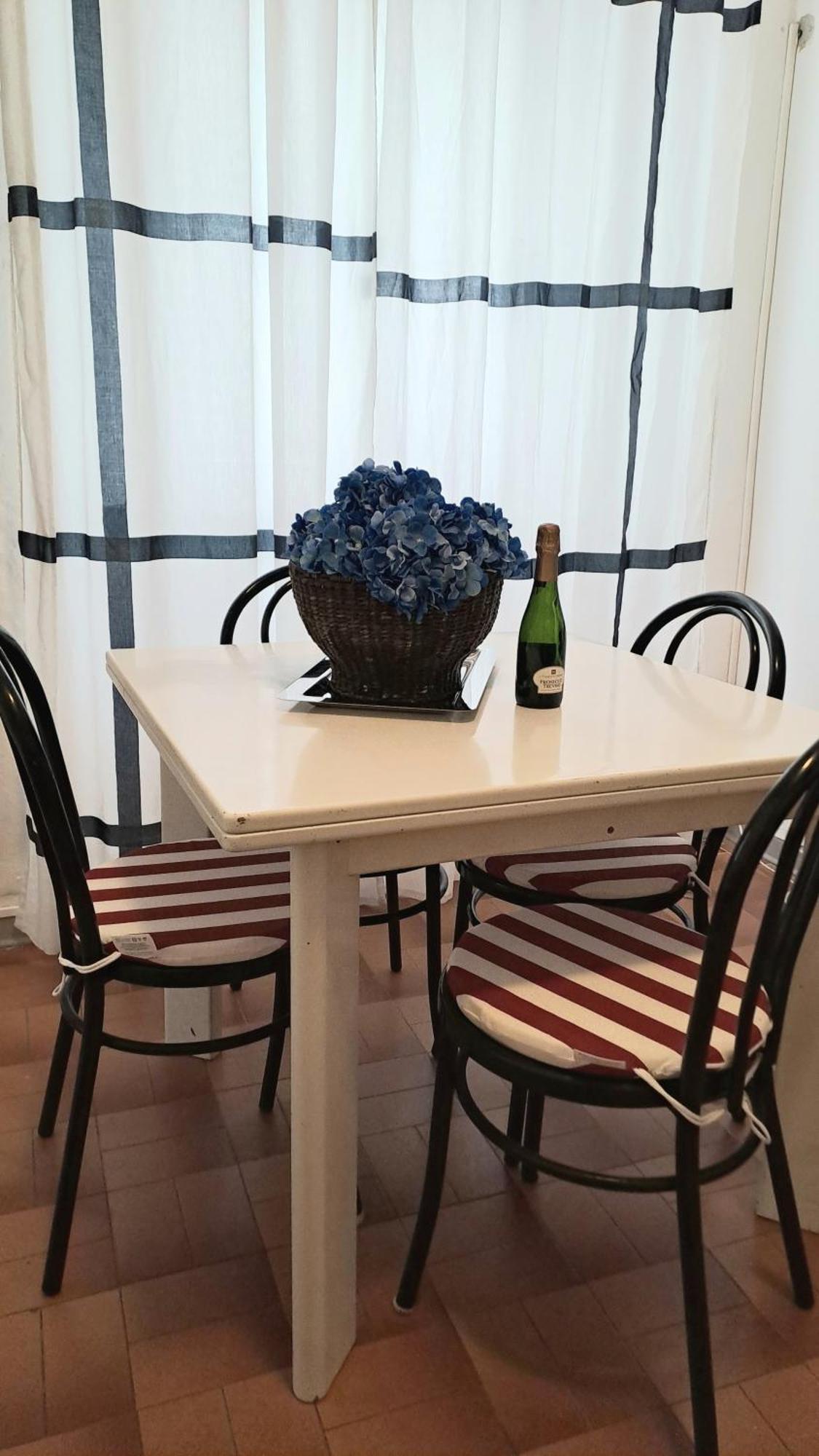 Blue Breeze Apartment Germignaga Buitenkant foto